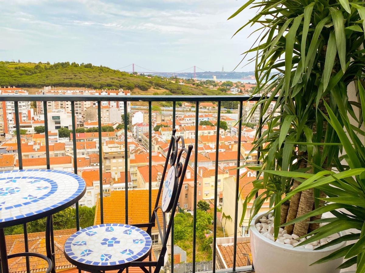 Ideally Located With Perfect Views Alges Bagian luar foto