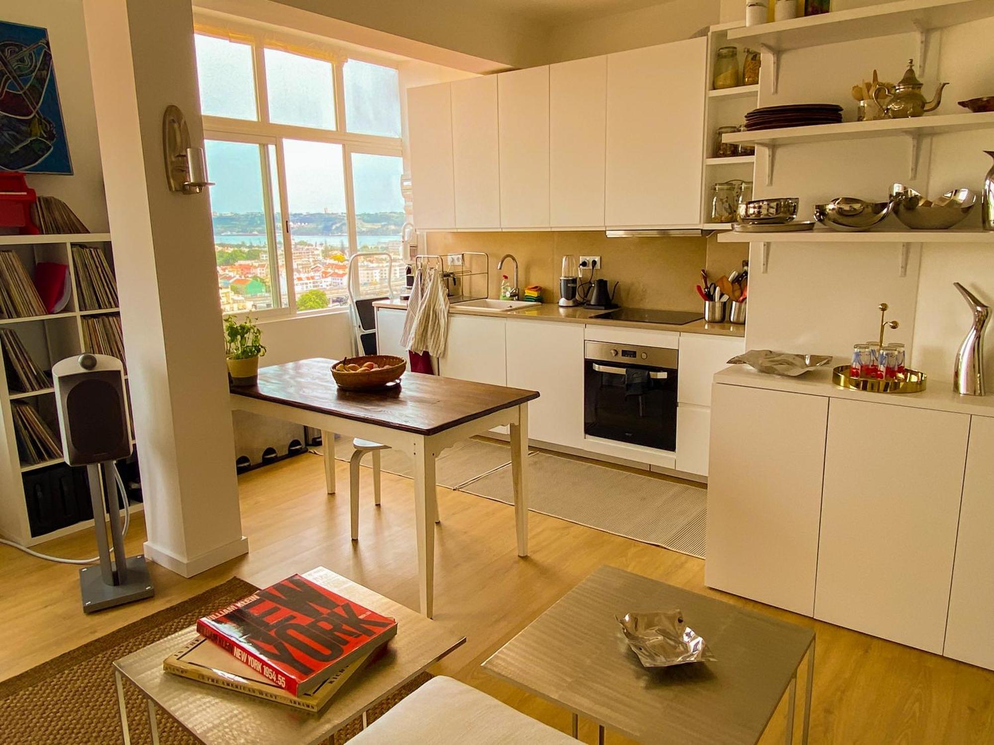 Ideally Located With Perfect Views Alges Bagian luar foto