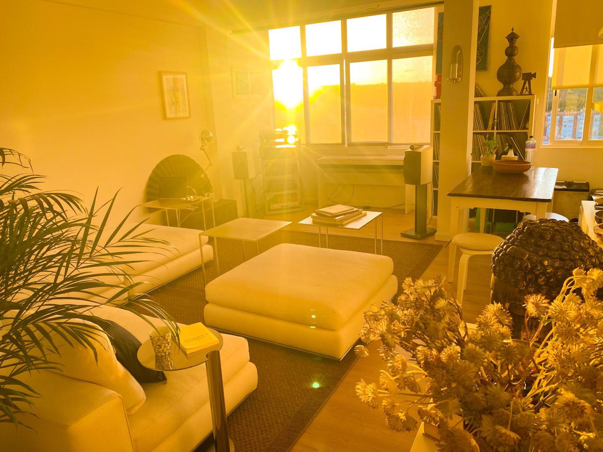 Ideally Located With Perfect Views Alges Bagian luar foto